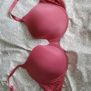 Victoria's Secret Tshirt Bra 38DDD